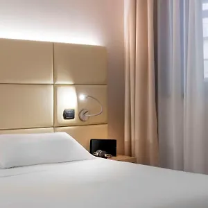 تحقق من التوفر